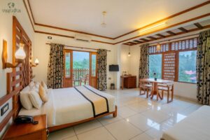 luxury stay in Kumily near Thekkady