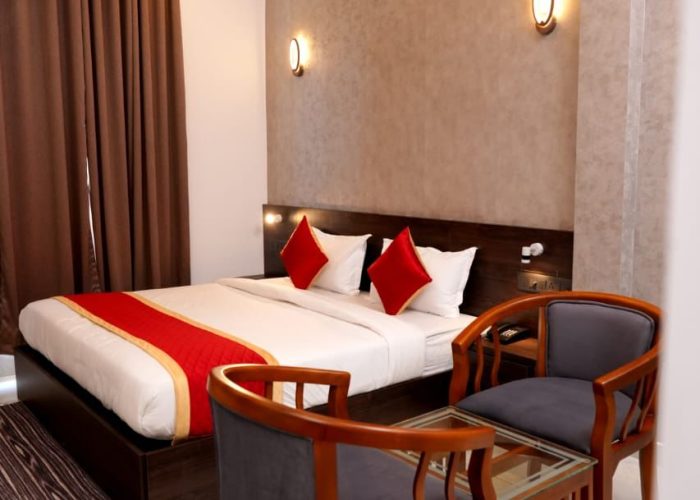 WhatsApp Image 2025-11-06 at 11.56.43 AM